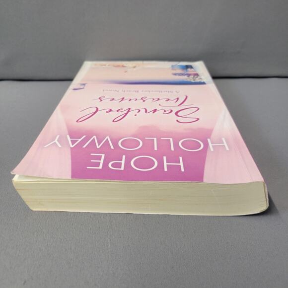 Sanibel Treasures Hope Holloway Shellseeker Beach Book 2 Romance Paperback 2021 - Picture 7 of 15